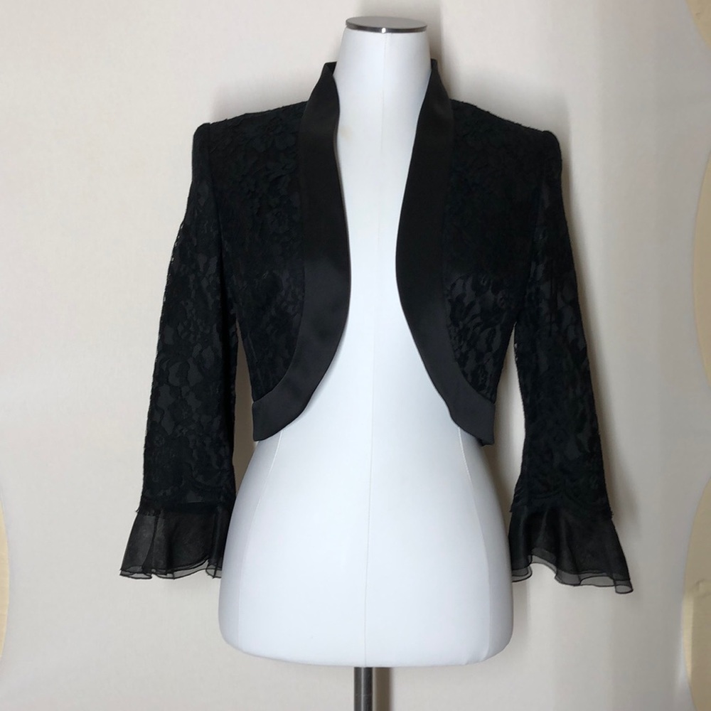 ESCADA 3PC OUTFIT SET CROP TOP, SKIRT, PANTS SZ 36